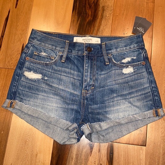 Abercrombie & Fitch Pants - NWT~ABERCROMBIE & FITCH HI-RISE SHORT SHORTS~ 0